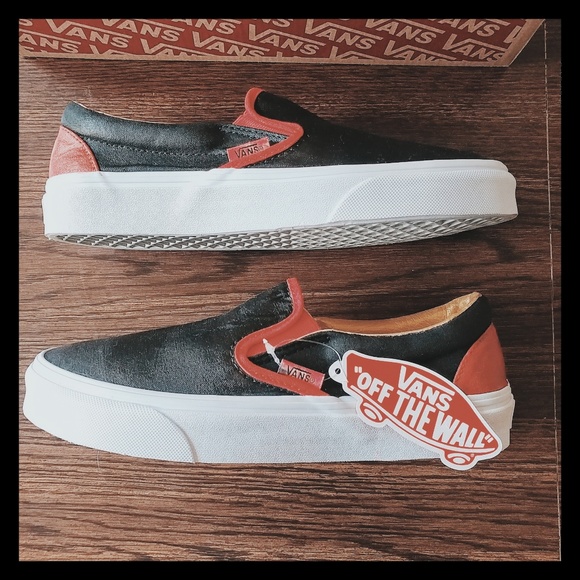 Vans Shoes - VANS CLASSIC SLIP ON CUSTOM BLACK RED 7.5 NWT NIB